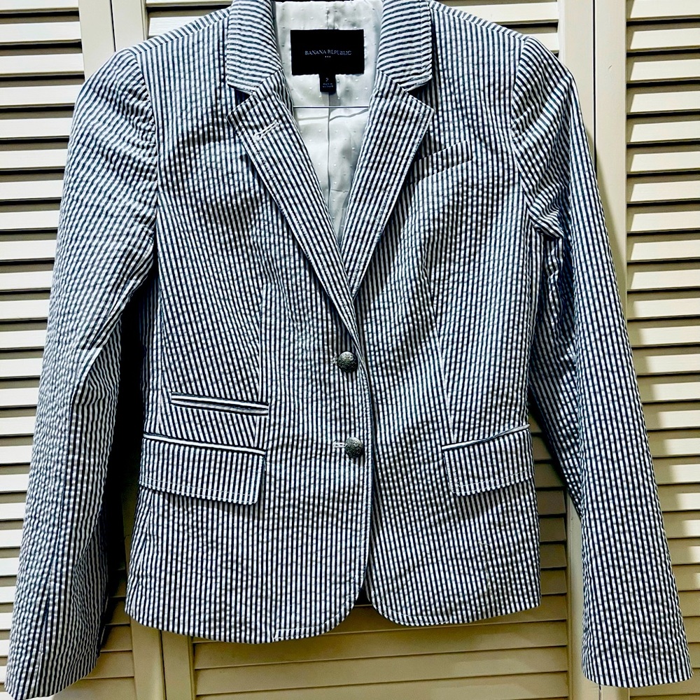 Banana Republic Classic Seer Sucker!